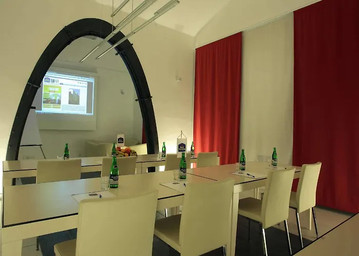 Páv 3* Praga