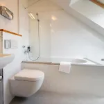 Otel Pav 3*