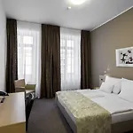 Otel Pav Prag
