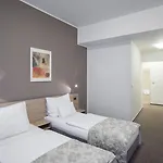 Otel Pav