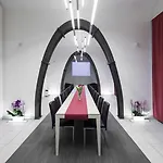 Otel Pav