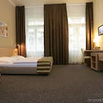 Otel Pav 3*