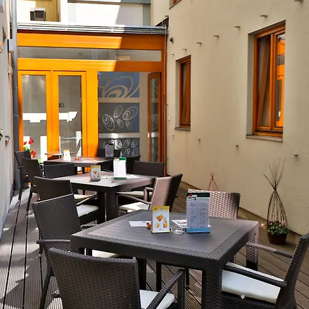 Otel Pav