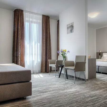 Pav Otel Prag