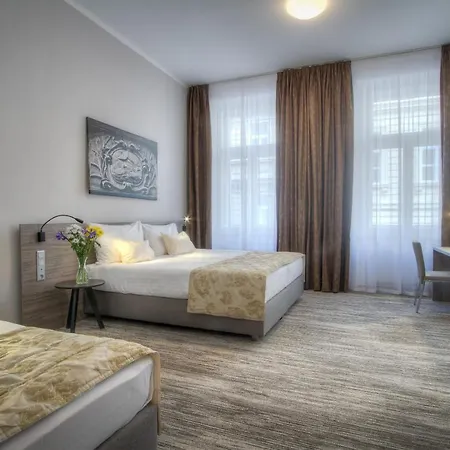 Pav Hotell Prag