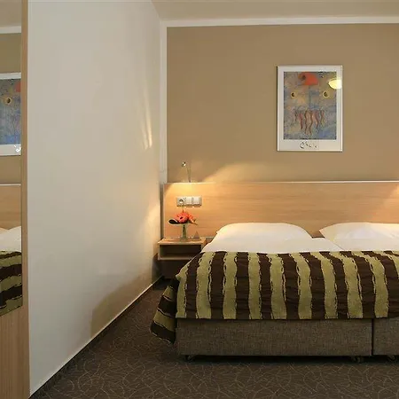 Pav Hotell Prag