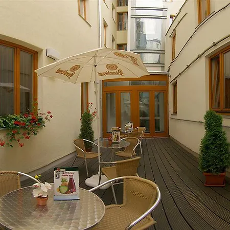 Pav Hotell Prag